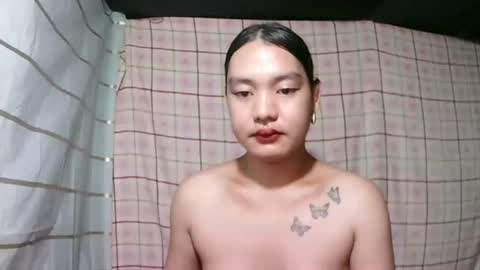 Snapshot of pinay_janella10 chatting on 12-14-25, 05:40 pinay_janella10 online show from 12-14-25, 05:40