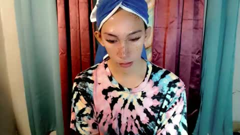 lucyLove online show from 10-01-25, 02:17