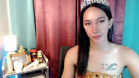 Snapshot of pinay_lucy chatting on 06-07-26, 03:10 lucyLove online show from 06-07-26, 03:10