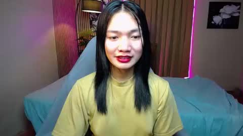 Snapshot of pinay_shenna chatting on 09-18-25, 11:01 Shenna online show from 09-18-25, 11:01