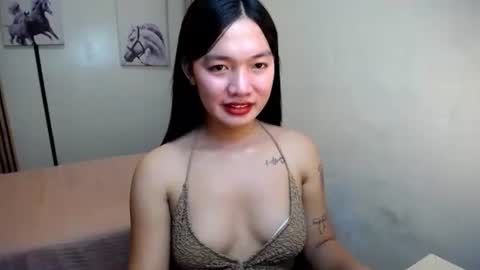 Snapshot of pinay_shenna chatting on 11-23-25, 03:23 Shenna online show from 11-23-25, 03:23