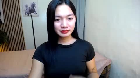 Snapshot of pinay_shenna chatting on 11-24-25, 05:12 Shenna online show from 11-24-25, 05:12