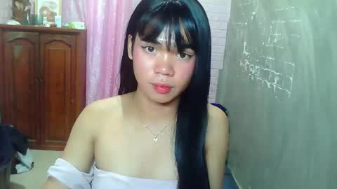 pinayasian_angela online show from 12-22-25, 06:21