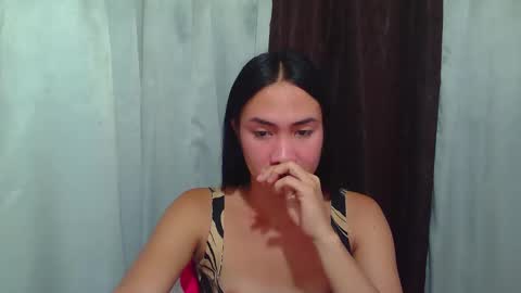 Snapshot of pinaycutie_jilian chatting on 09-12-25, 11:37 jilian online show from 09-12-25, 11:37