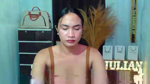 Snapshot of pinaycutie_jilian chatting on 10-10-25, 12:04 jilian online show from 10-10-25, 12:04