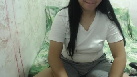 Snapshot of pinayhotcumbb chatting on 04-09-26, 02:11 mhae-mhae online show from 04-09-26, 02:11