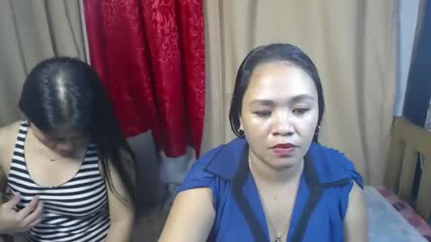 pinayhotmama08 online show from 12-18-25, 11:49