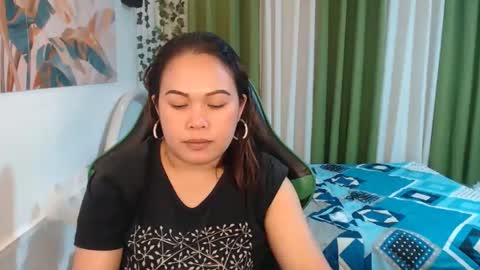 Snapshot of pinaymistress1983 chatting on 03-22-26, 12:58 PnayMistress1983 online show from 03-22-26, 12:58