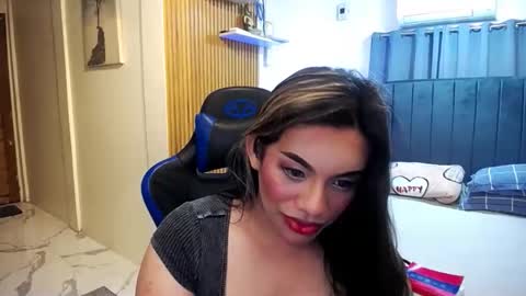 Snapshot of pinaymistress69 chatting on 02-20-26, 04:07 Im chikana online show from 02-20-26, 04:07