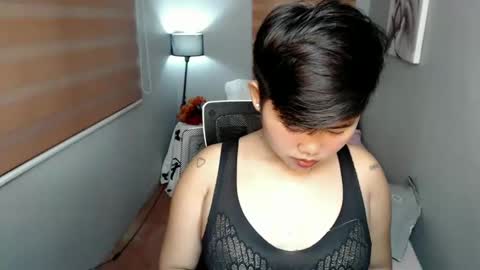 Lyn the Lesbian online show from 01-09-25, 02:43