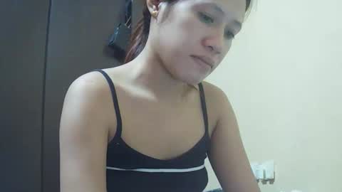 Snapshot of pinaysweet_couple chatting on 01-13-26, 06:51 pinaysweet_couple online show from 01-13-26, 06:51