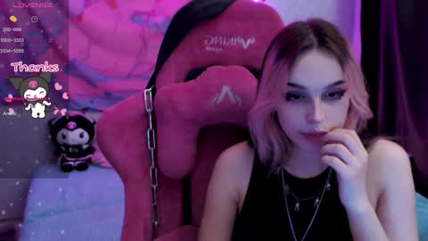 Snapshot of pineapple_dope chatting on 01-09-26, 09:16 Nancy online show from 01-09-26, 09:16