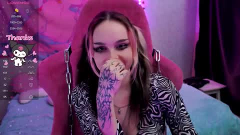 Snapshot of pineapple_dope chatting on 01-10-26, 06:31 Nancy online show from 01-10-26, 06:31