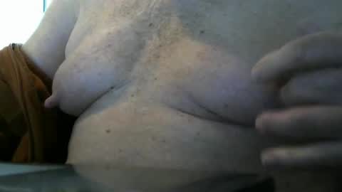 Snapshot of pinguin701 chatting on 09-19-25, 05:53 pinguin701 online show from 09-19-25, 05:53