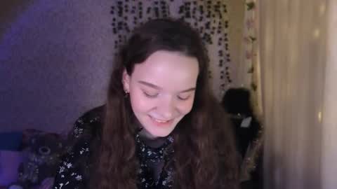 Snapshot of pink__sun chatting on 12-14-25, 05:18 Stephanie online show from 12-14-25, 05:18