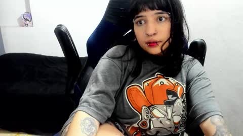 Snapshot of pink_dustt chatting on 10-12-25, 05:23 weedcandy ig y twitter xpink dustt online show from 10-12-25, 05:23