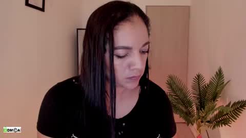 Snapshot of pink_kitten_ chatting on 07-11-26, 02:53 Eli online show from 07-11-26, 02:53