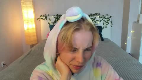 Snapshot of pink_lila18 chatting on 09-09-25, 08:14 pink_lila18 online show from 09-09-25, 08:14