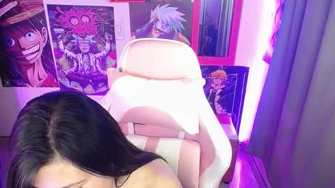 pink_yuii online show from 01-19-25, 02:57