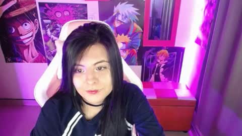 pink_yuii online show from 03-01-25, 10:53