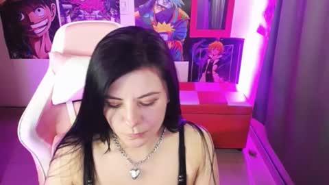 pink_yuii online show from 10-06-25, 10:07