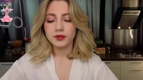 Snapshot of pinkadele chatting on 02-14-25, 10:07 Adele online show from 02-14-25, 10:07