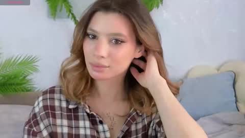 Adele online show from 03-06-26, 08:11