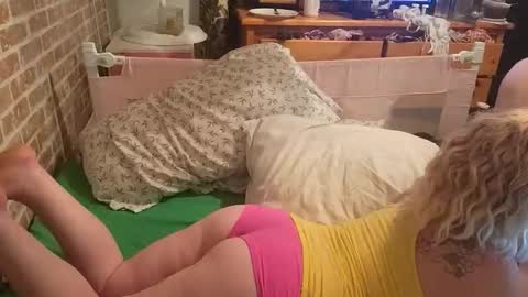 pinkandjuicey online show from 04-23-26, 06:58