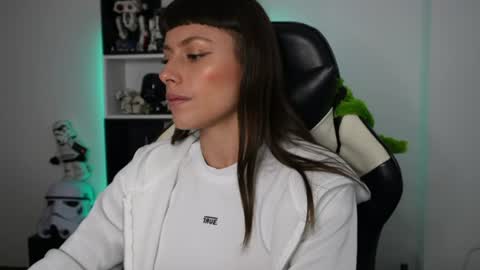 Emily online show from 07-19-26, 05:05