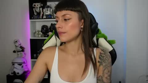 Emily online show from 07-22-26, 01:47