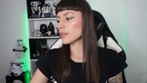 Emily online show from 08-01-26, 05:12