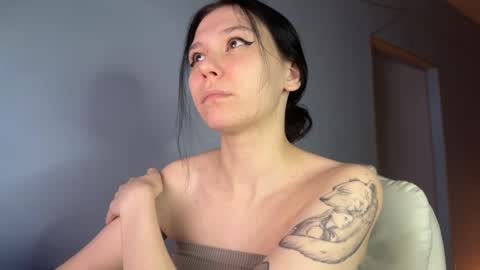 pinkdollylovv online show from 04-29-26, 07:53