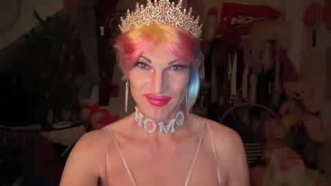 Snapshot of pinkfag chatting on 12-22-25, 07:11 pinkfag online show from 12-22-25, 07:11