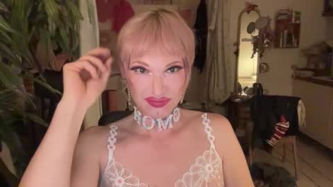 Snapshot of pinkfag chatting on 02-27-26, 09:59 pinkfag online show from 02-27-26, 09:59