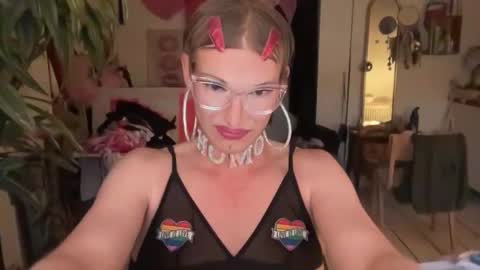 Snapshot of pinkfag chatting on 04-02-26, 05:21 pinkfag online show from 04-02-26, 05:21