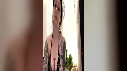 pinkgothbunnie online show from 06-15-26, 02:03