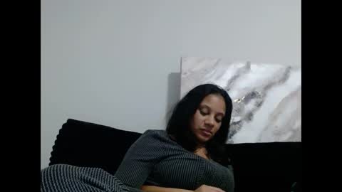 pinksugar online show from 12-22-24, 06:17