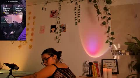 Snapshot of pinkpantherr_ chatting on 01-31-26, 10:19 Sarah .. online show from 01-31-26, 10:19