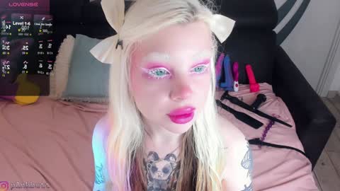 Helen Goat online show from 12-04-24, 08:01