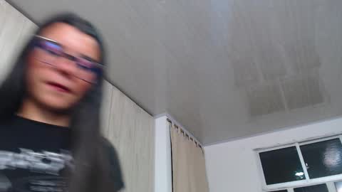 Snapshot of pinky_f00x chatting on 09-15-25, 12:43 pinky_f00x online show from 09-15-25, 12:43