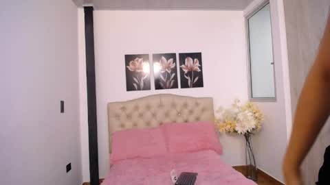 pinky_f00x online show from 04-18-26, 07:58