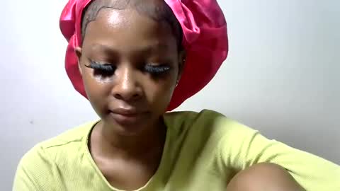 Snapshot of pinky_lov chatting on 02-17-25, 12:05 pinky_lov online show from 02-17-25, 12:05