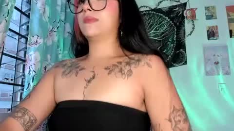pinky_promiseex online show from 06-25-26, 11:20