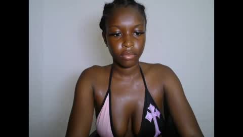 pinkykiki_247 online show from 04-28-26, 02:27