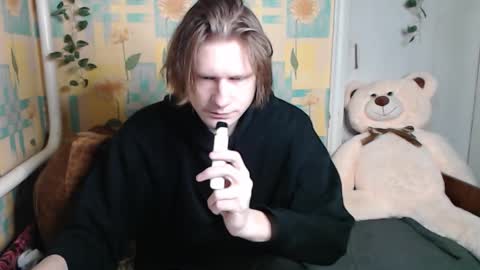 Snapshot of pinochetti chatting on 01-07-26, 06:05 Incubus online show from 01-07-26, 06:05