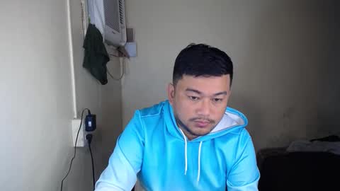 Snapshot of pinoy041087 chatting on 02-21-26, 02:34 pinoy041087 online show from 02-21-26, 02:34