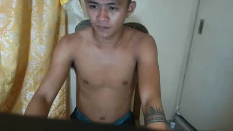 Snapshot of pinoy_daks3xxx chatting on 01-15-26, 04:00 pinoy_daks3xxx online show from 01-15-26, 04:00