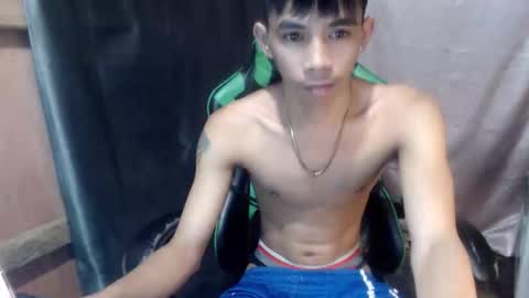 Snapshot of pinoy_oyd69 chatting on 05-31-26, 04:25 pinoy_oyd69 online show from 05-31-26, 04:25
