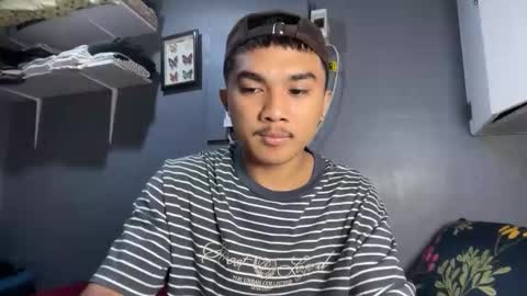 Snapshot of pinoyadriannexxx chatting on 05-07-26, 01:16 Adrianne online show from 05-07-26, 01:16
