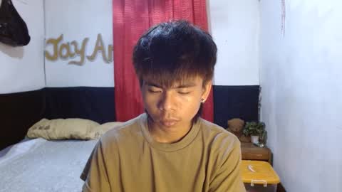 Snapshot of pinoymonstercock_xx chatting on 01-19-25, 04:01 WIN WIN JAY AR online show from 01-19-25, 04:01